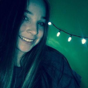 Meet your Posher, Maelee